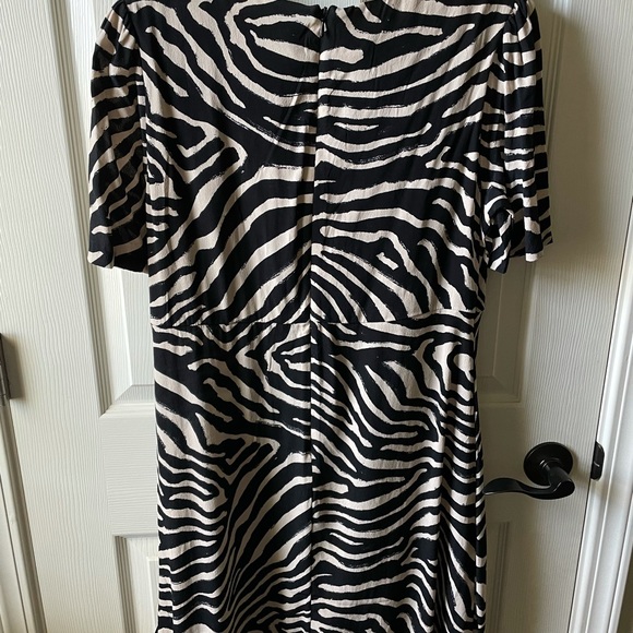 H&M zebra print dress - Picture 3 of 3